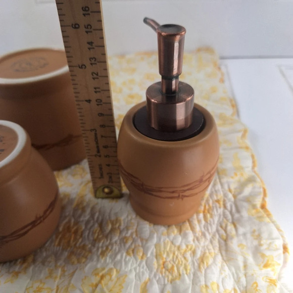 Country Living Barbwire Bath Set Rinse Cup Cotton/QTip Container Soap Pump Brown - Picture 10 of 13